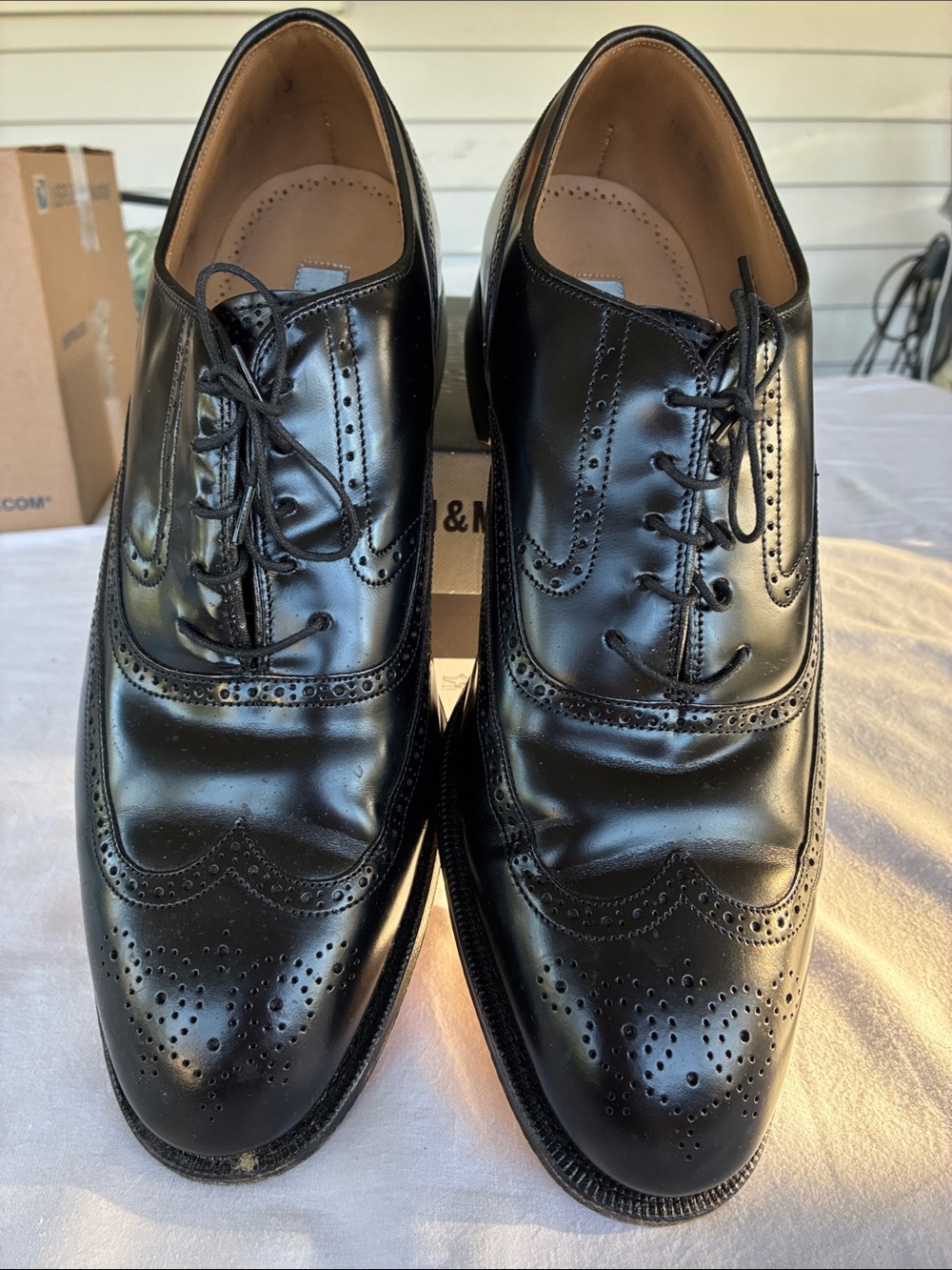 Johnson & Murphy Classic Black Leather Brogue Derby Shoes for Men
